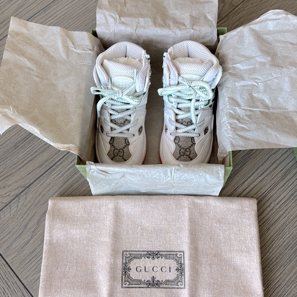 GUCCI 🤍🤎 Limited Edition High Top Zip Up Kids Sneakers - Picture 14 of 15